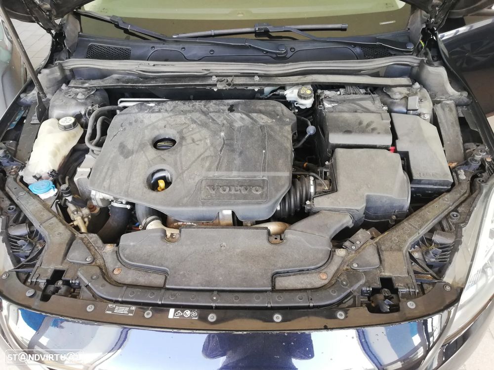 Volvo V40 D2 Momentum - 20