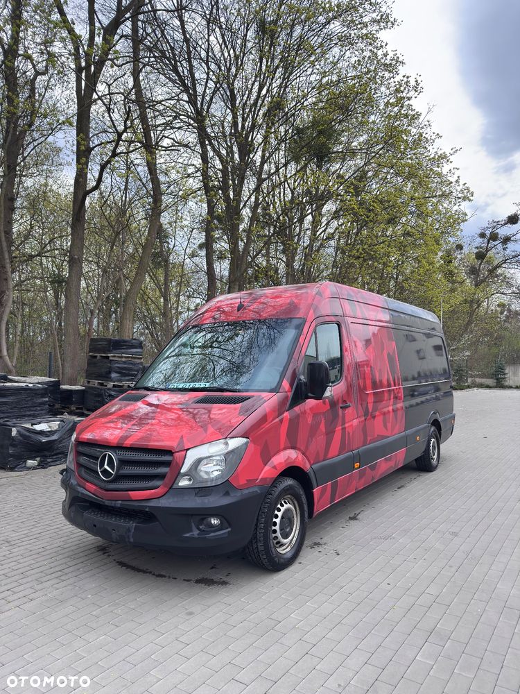 Mercedes-Benz Sprinter - 1