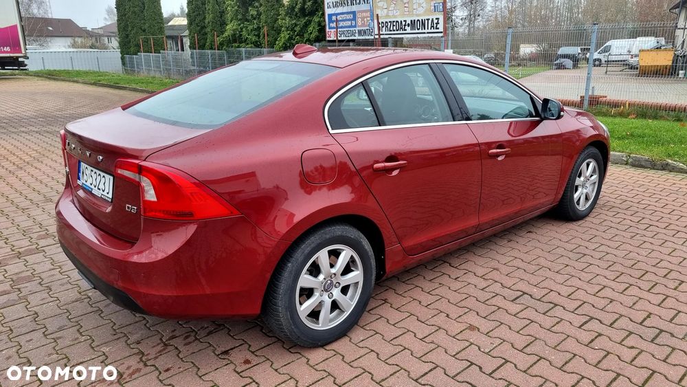 Volvo S60 D3 Geartronic Momentum - 4