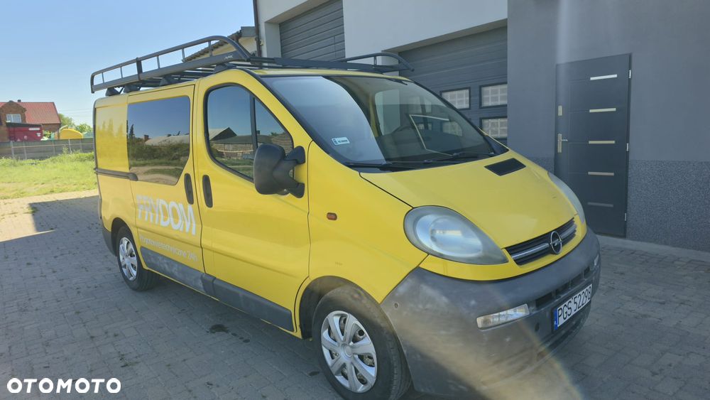Opel Vivaro - 1