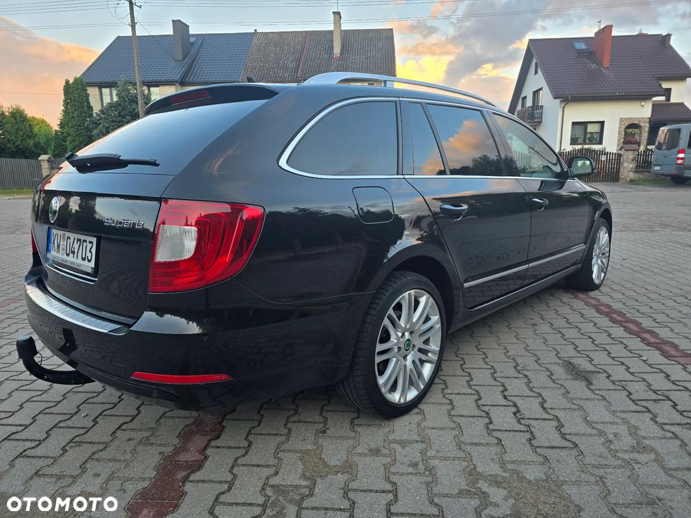 Skoda Superb 2.0 TDI 4x4 Exclusive - 8