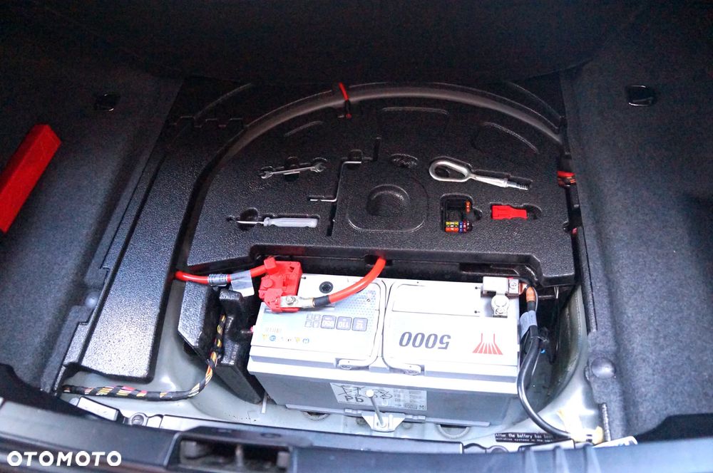 BMW Seria 6 650 i - 30