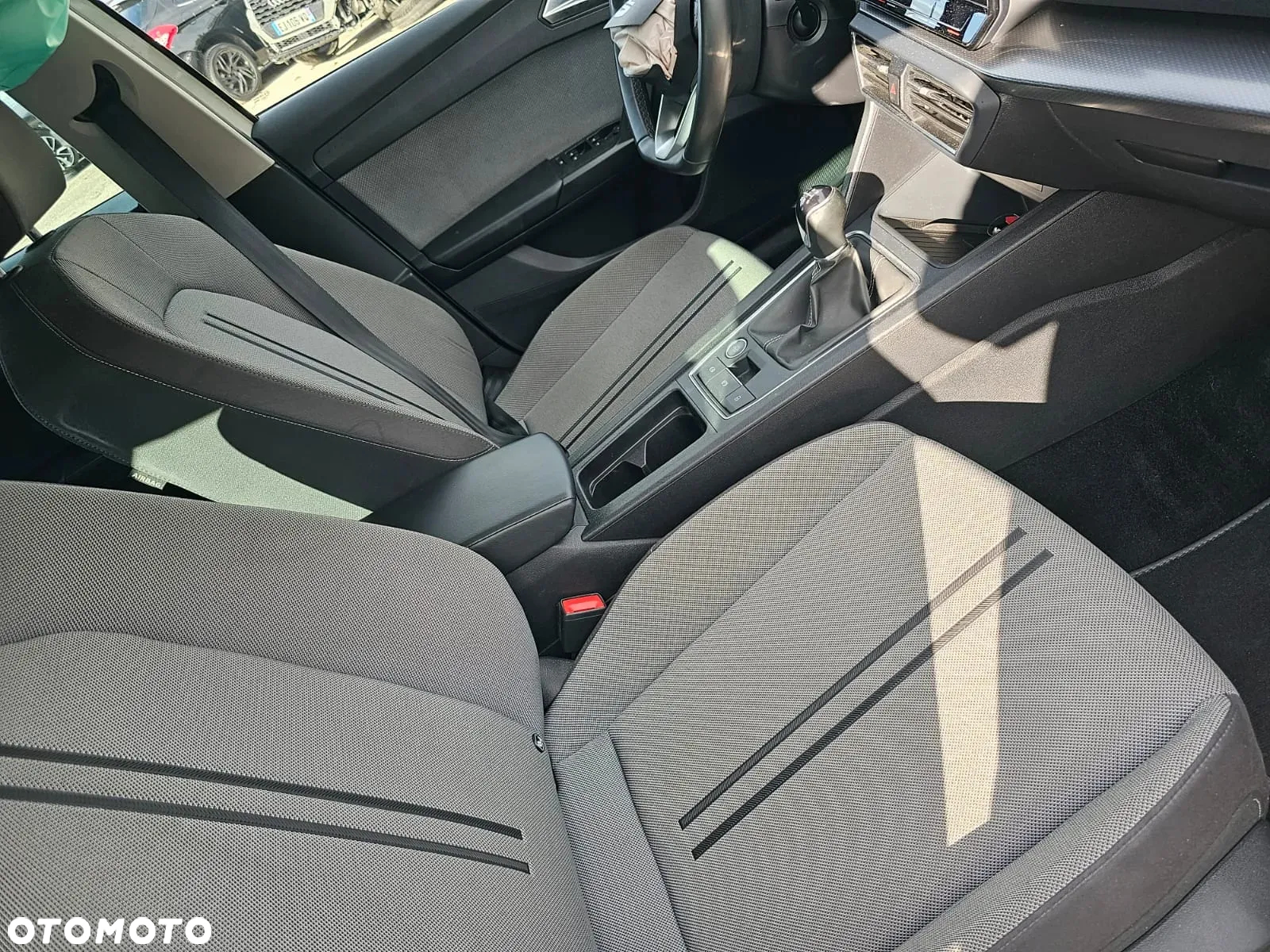 Seat Leon Sportstourer 2.0 TDI Style - 13