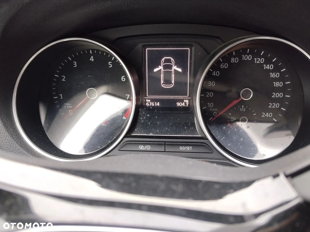 Volkswagen Polo - 13