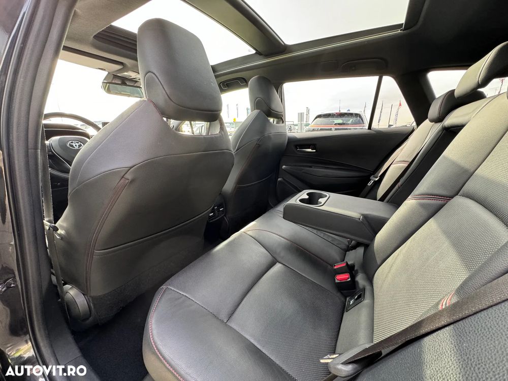 Toyota Corolla 2.0 HSD GR SPORT - 27