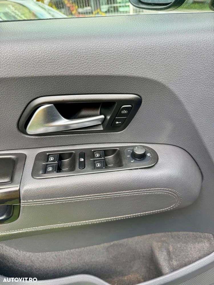 Volkswagen Amarok 2.0 BiTDI 4MOTION Highline - 37