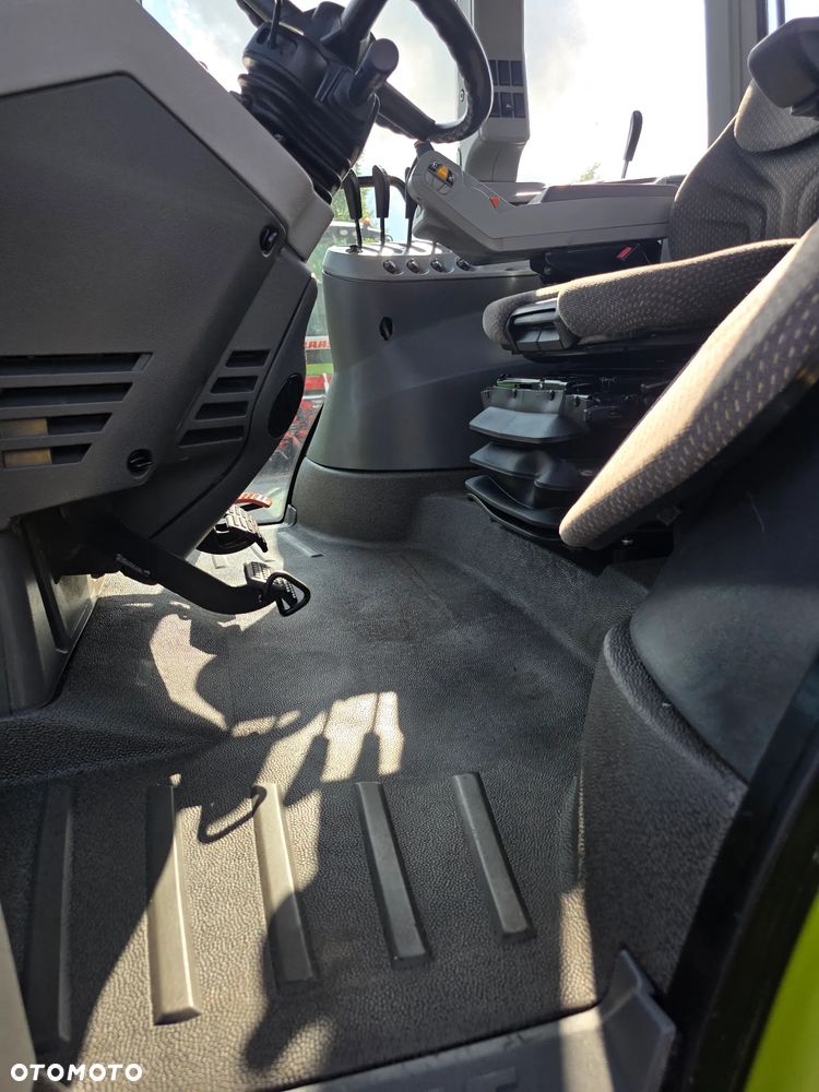 Claas Arion 640 Cis - 16