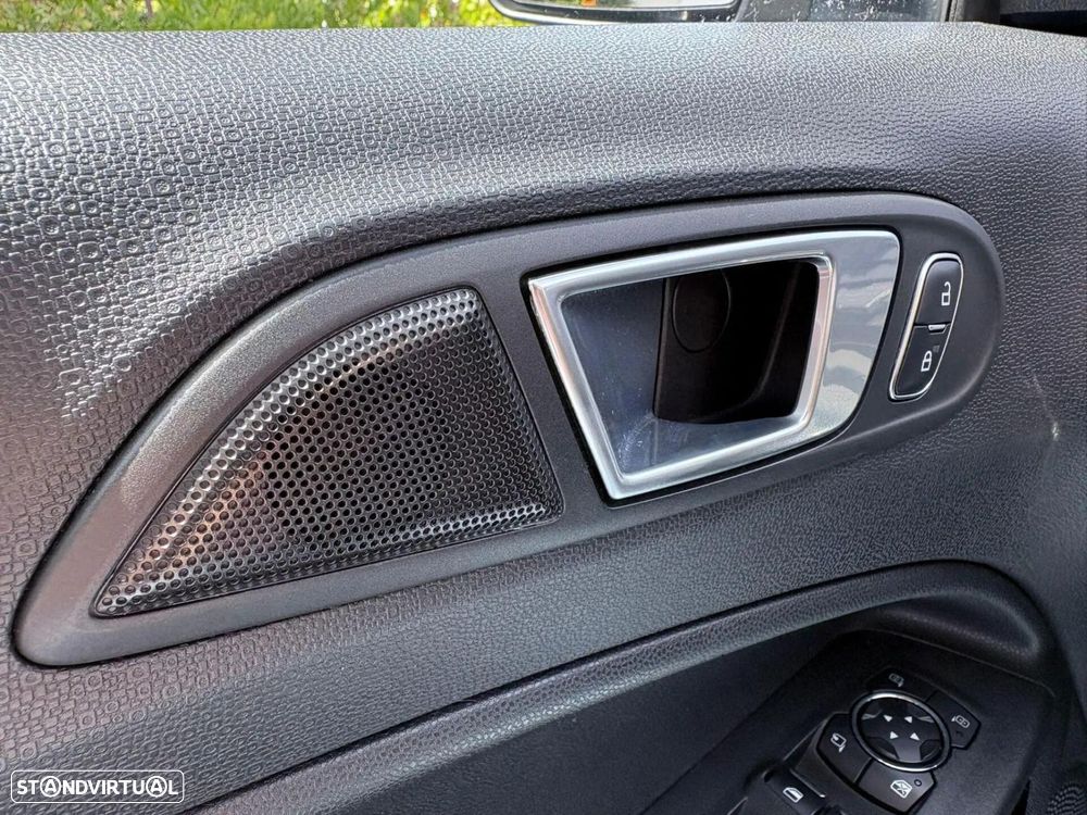 Ford EcoSport 1.0 EcoBoost Titanium Plus - 35