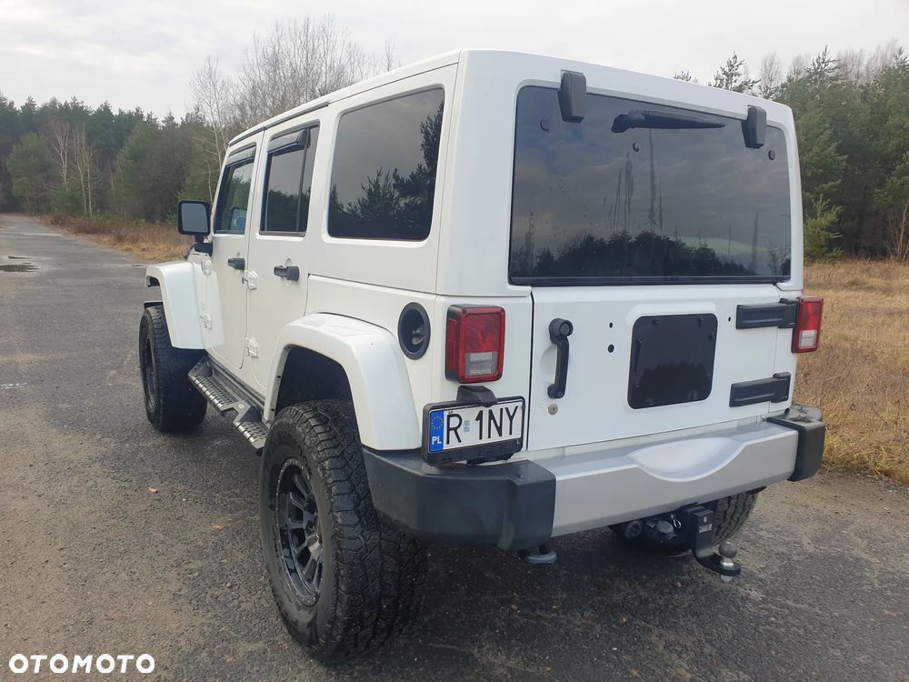 Jeep Wrangler Unlimited 3.8 Automatik Sahara - 22