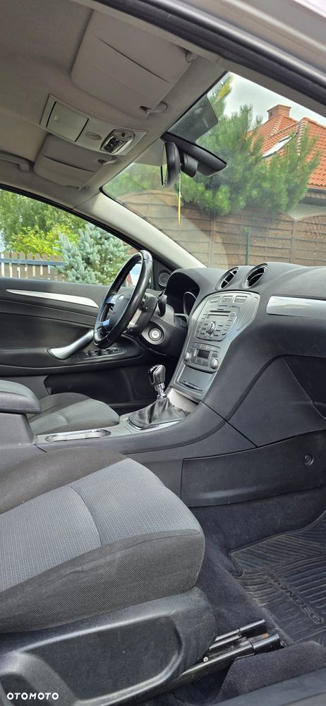 Ford Mondeo 2.0 TDCi Titanium - 12