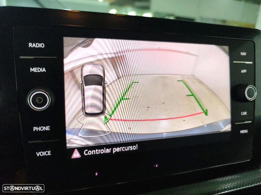 VW T-Cross 1.0 TSI Urban DSG - 10