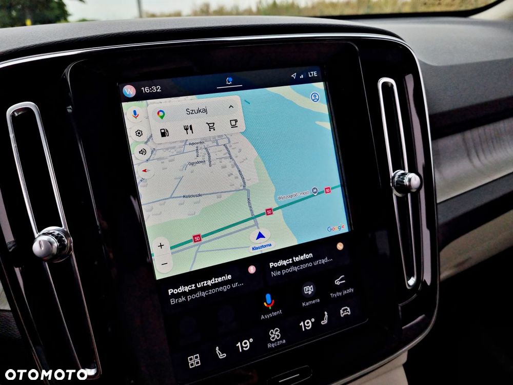 Volvo XC 40 B3 B DKG Ultra Black Edition - 20
