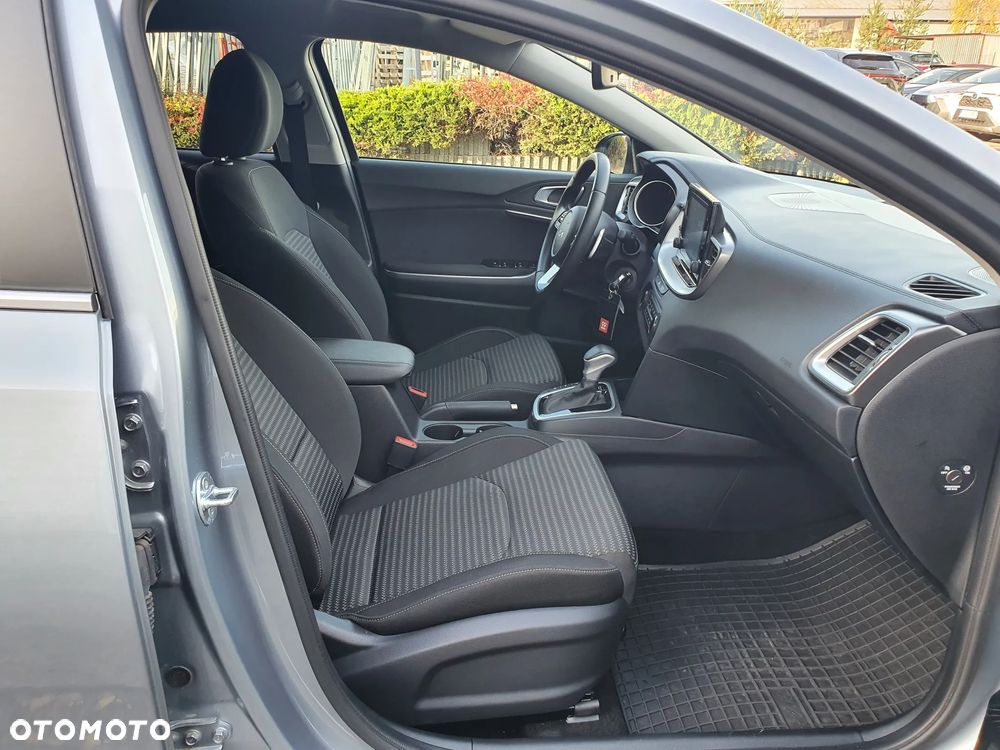 Kia XCeed 1.5 T-GDI M DCT - 25