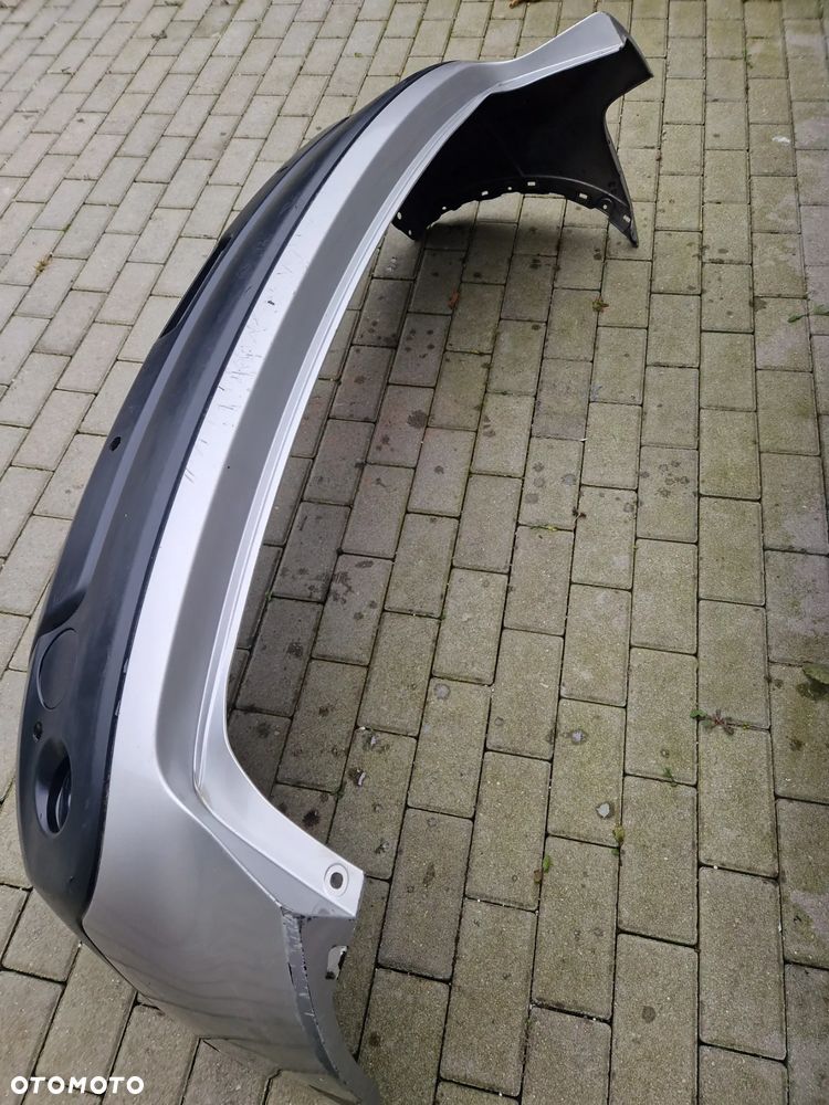 Zderzak Nissan Qashqai I tyl 2007 - - 5