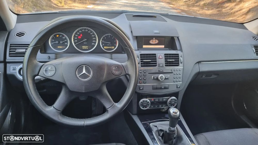 Mercedes-Benz C 220 CDI Avantgarde BlueEfficiency - 19