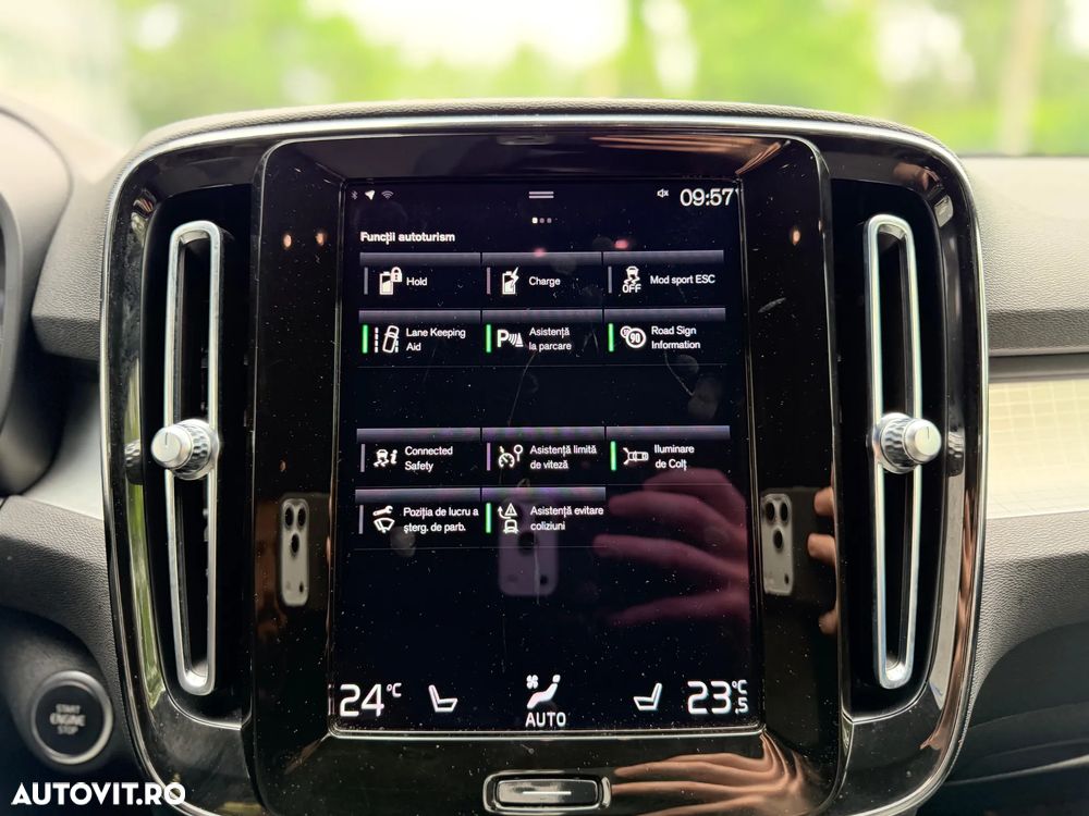 Volvo XC 40 T5 Twin Engine DKG Momentum Pro - 20