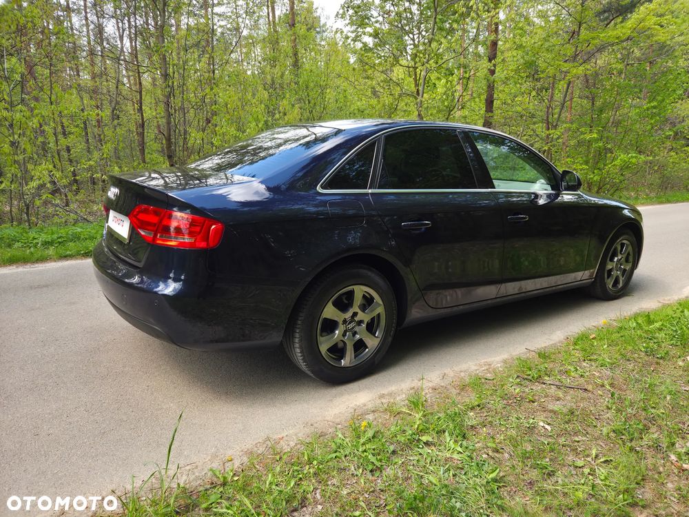Audi A4 ver-1-8-tfsi-attraction - 5