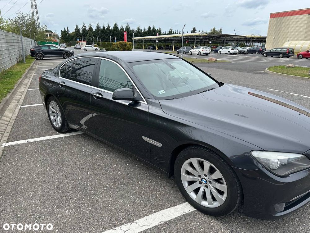 BMW Seria 7 740d xDrive - 37