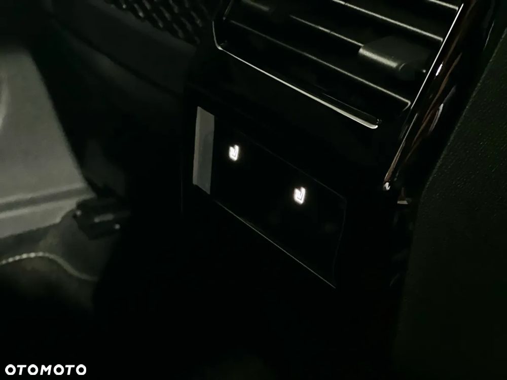 Peugeot 3008 1.2 PureTech mHEV GT E-DCS6 - 8