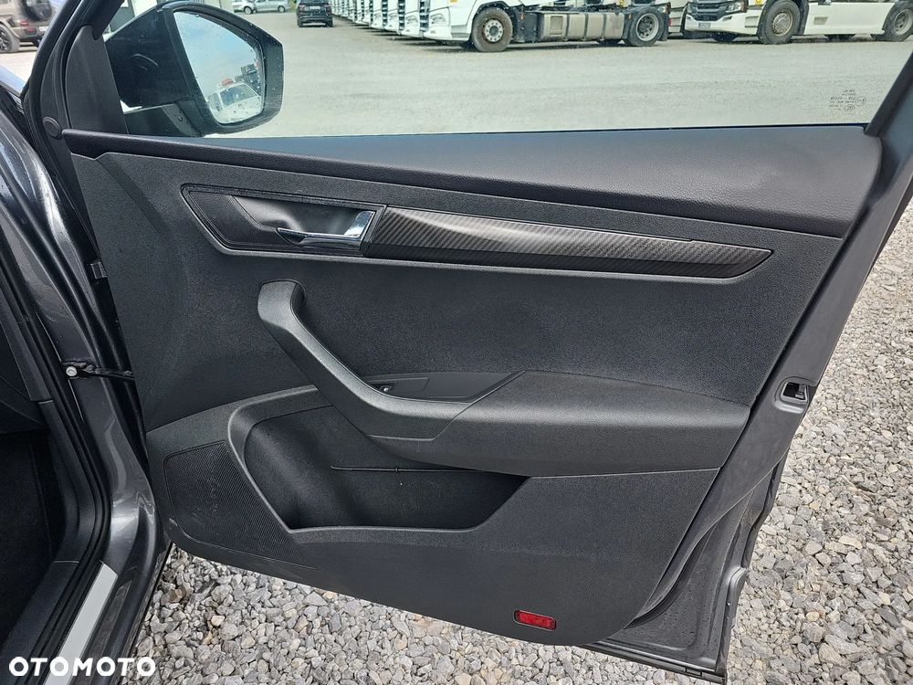 Skoda Karoq 1.5 TSI ACT Sportline DSG - 21