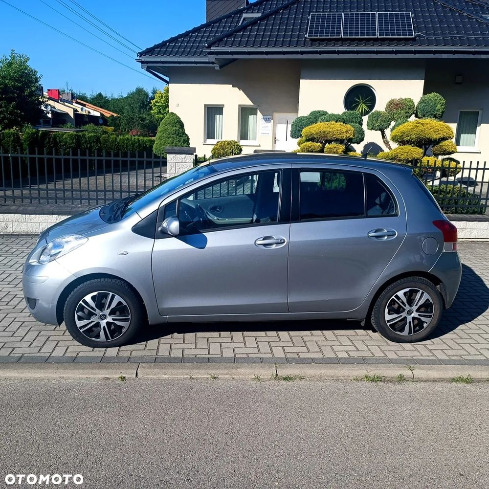 Toyota Yaris - 9