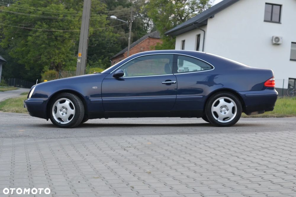 Mercedes-Benz CLK - 3