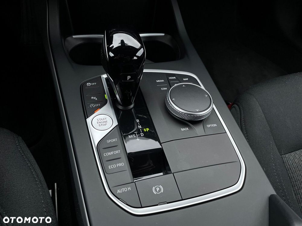 BMW Seria 1 118i - 9