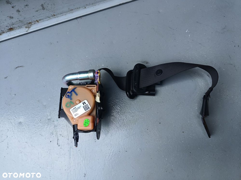 opel insignia b 17r-> pas bezpieczeństwa prawy tył 39106932 - 1