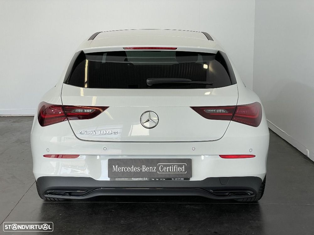 Mercedes-Benz CLA 180 - 4