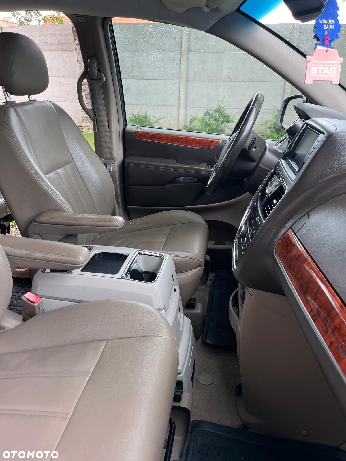 Chrysler Town & Country 3.6 Touring - 15