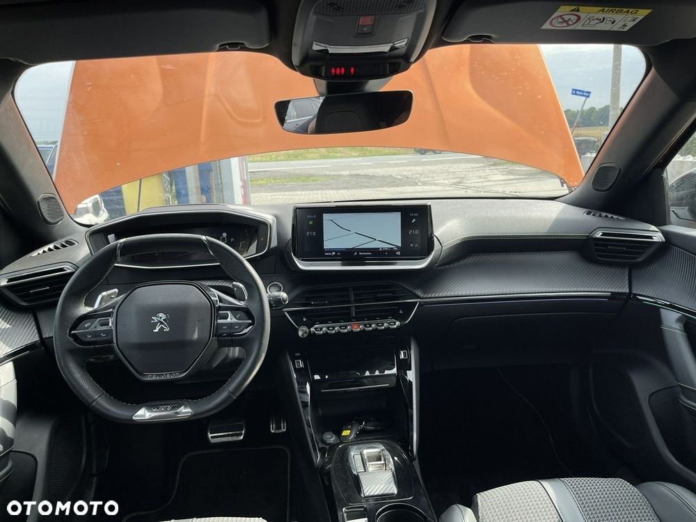 Peugeot 2008 1.2 PureTech GT S&S EAT8 - 11