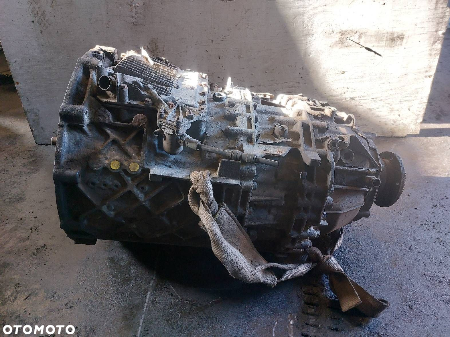 SKRZYNIA BIEGÓW ZF ASTRONIC 1328301094 IVECO STRALIS 560 - 7