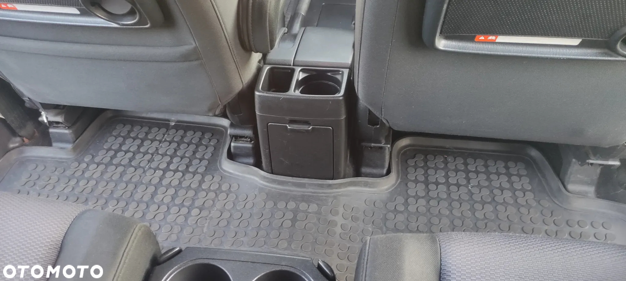 Mazda 5 - 19
