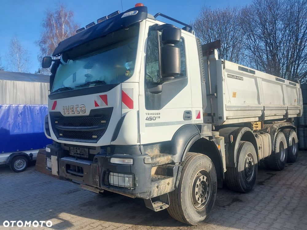 Iveco AD340T - 1