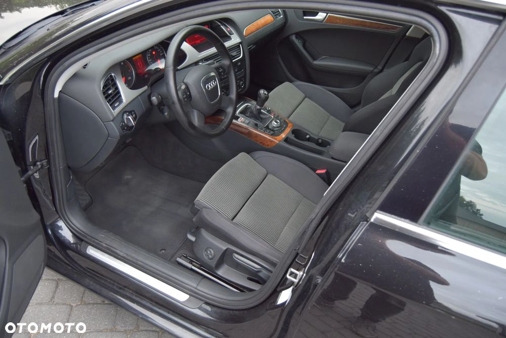 Audi A4 Avant 1.8 TFSI Ambiente - 7