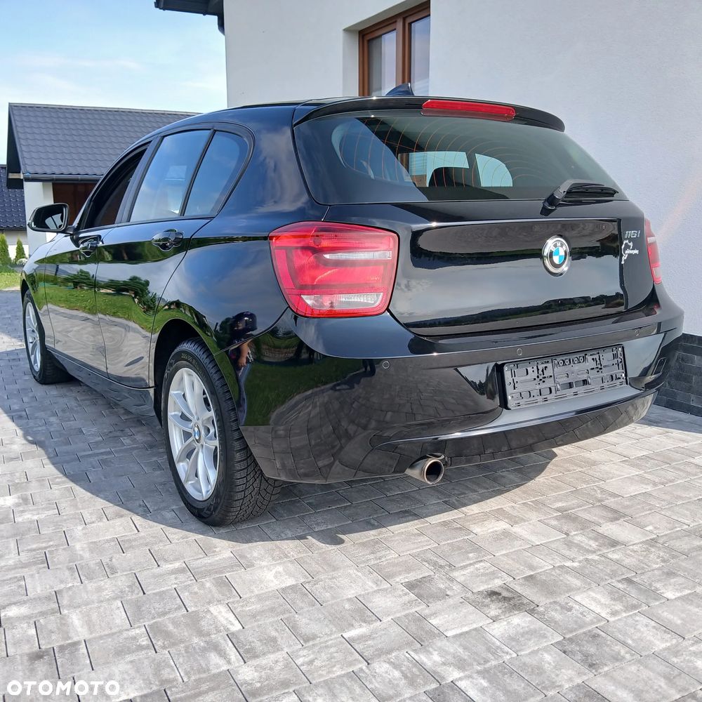 BMW Seria 1 116i - 8