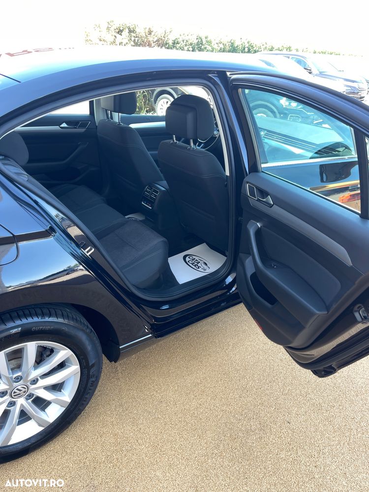 Volkswagen Passat 2.0 TDI SCR Comfortline - 26