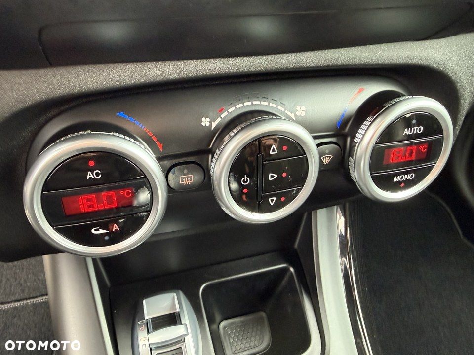 Alfa Romeo Giulietta 1.4 TB MultiAir Distinctive - 25