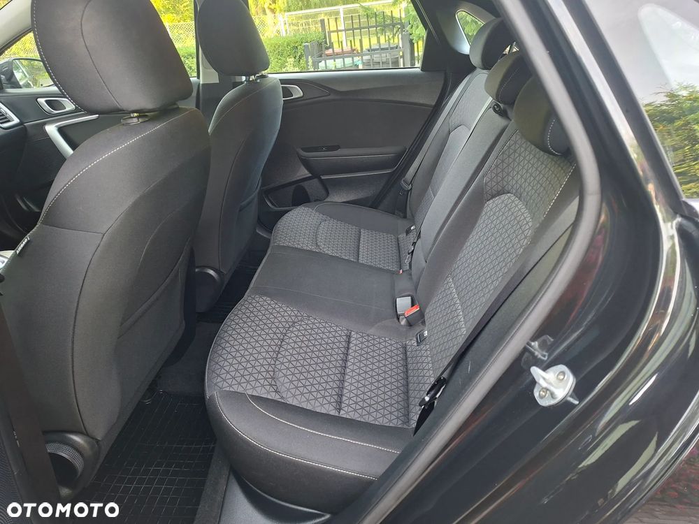 Kia Ceed 1.4 T-GDI M DCT - 13