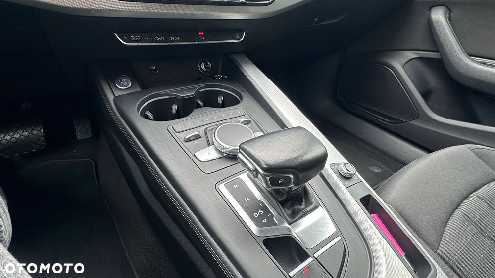 Audi A4 Avant 2.0 TDI S tronic - 31