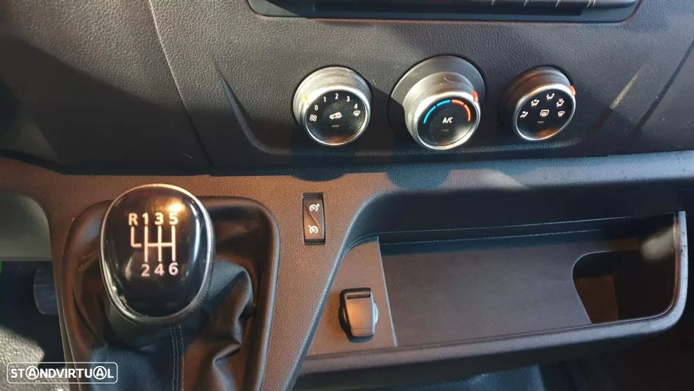 Renault master 2.3 dci - 10