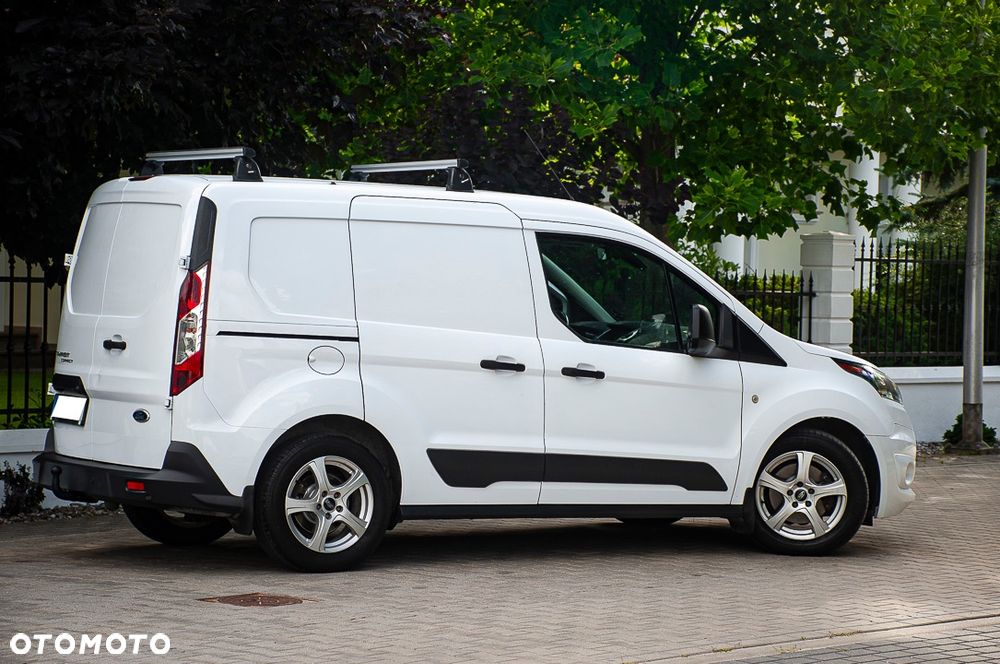 Ford Transit Connect - 19