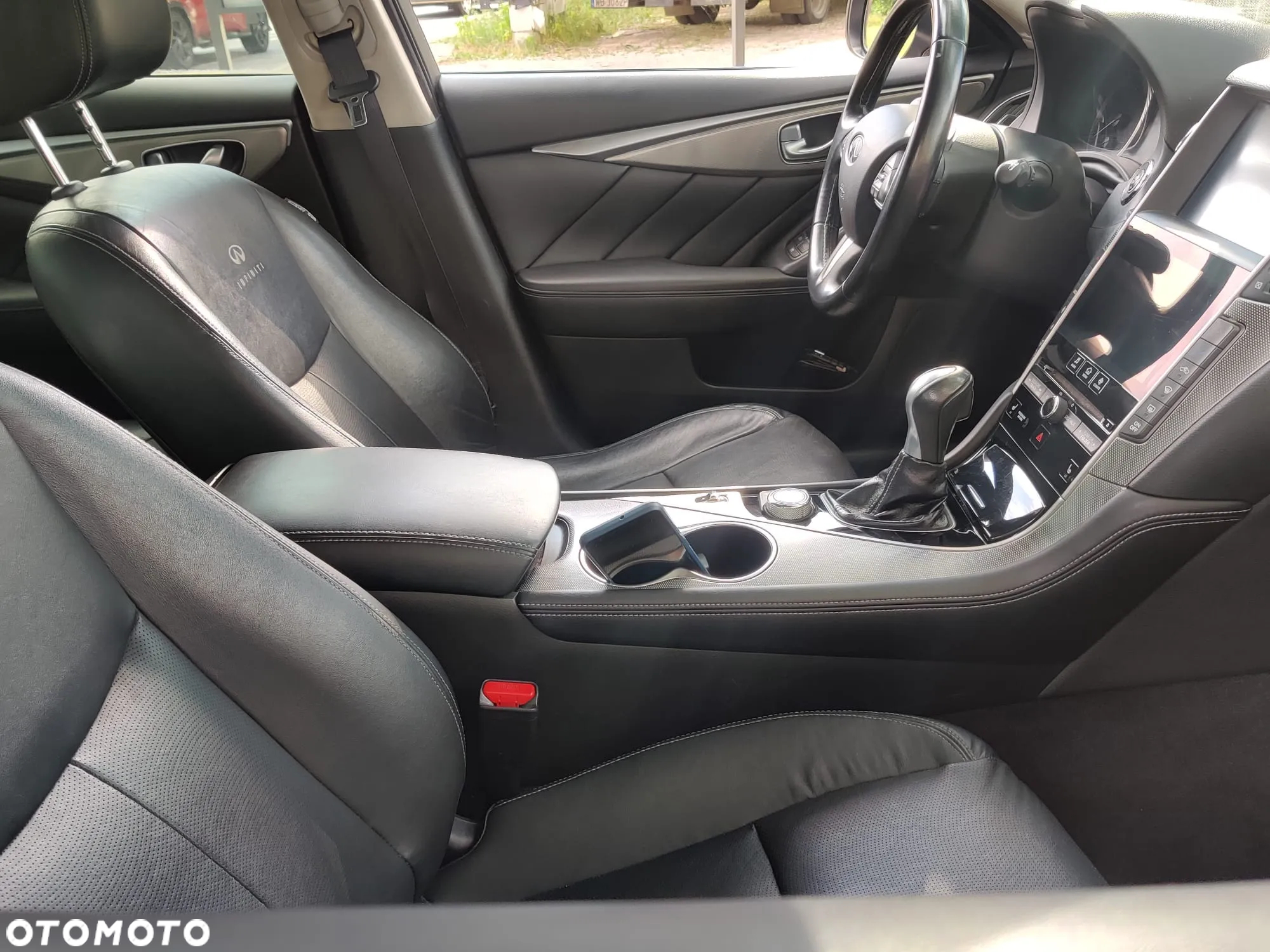 Infiniti Q50 - 11