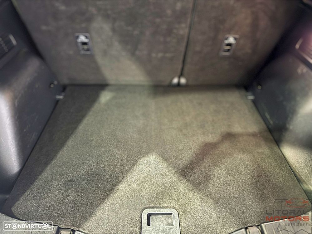 Ford Kuga 1.5 EcoBoost ST-Line - 11