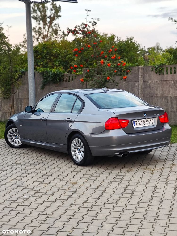 BMW Seria 3 318i Edition Lifestyle - 4