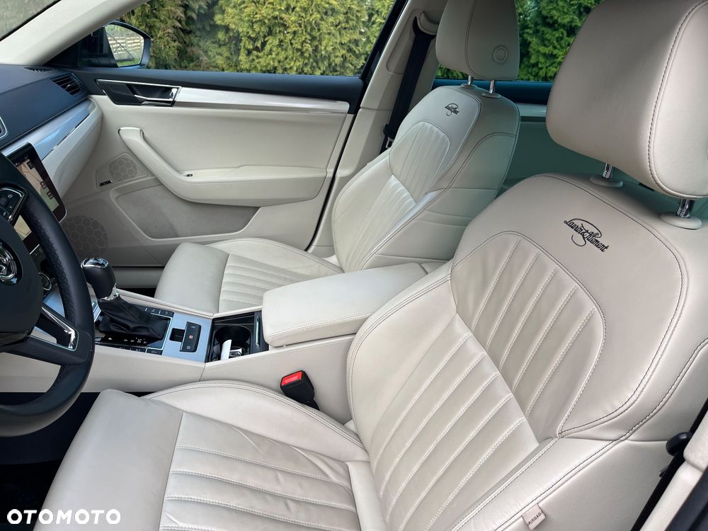Skoda Superb 2.0 TDI SCR 4x4 L&K DSG - 19