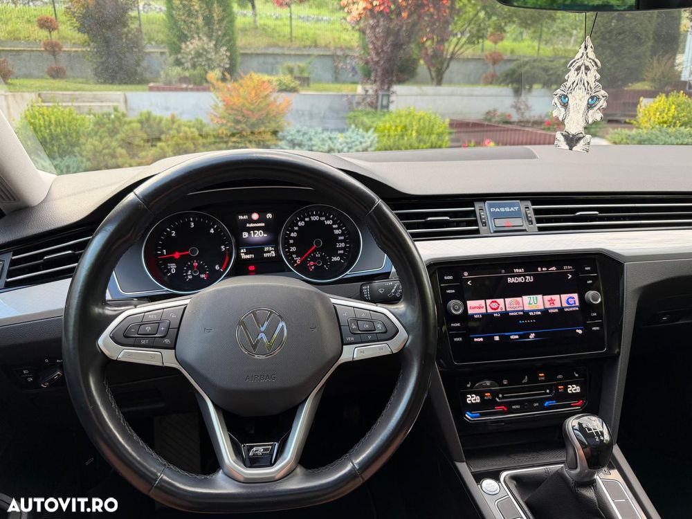 Volkswagen Passat 2.0 TDI R Executive - 16