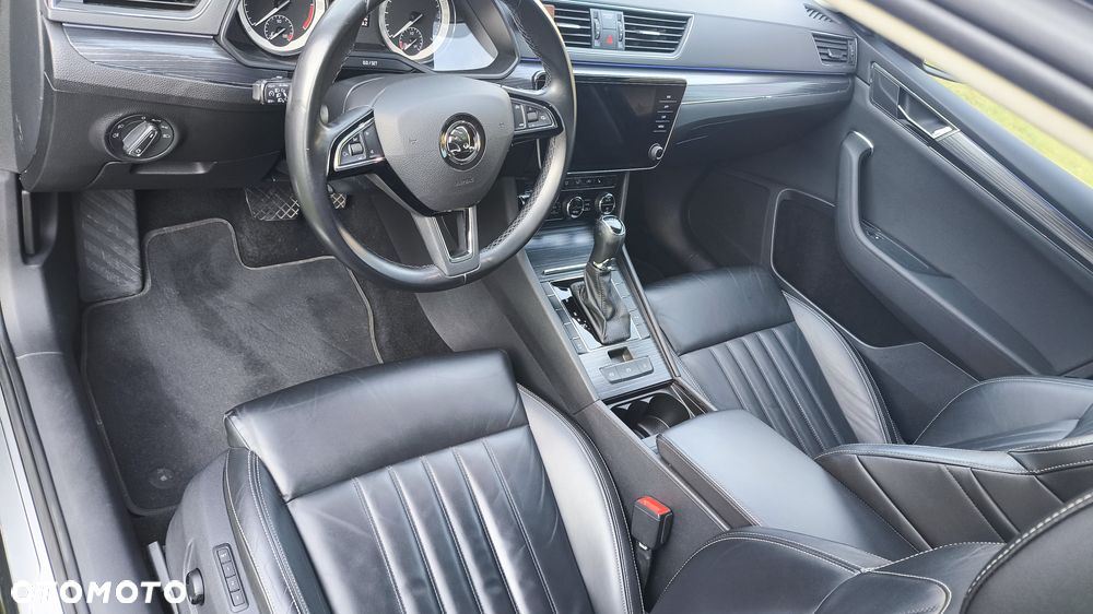 Skoda Superb 2.0 TDI Sportline DSG7 - 14