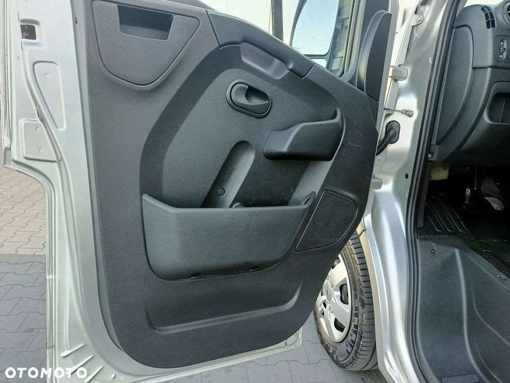 Renault MASTER Opel MOVANO - 22
