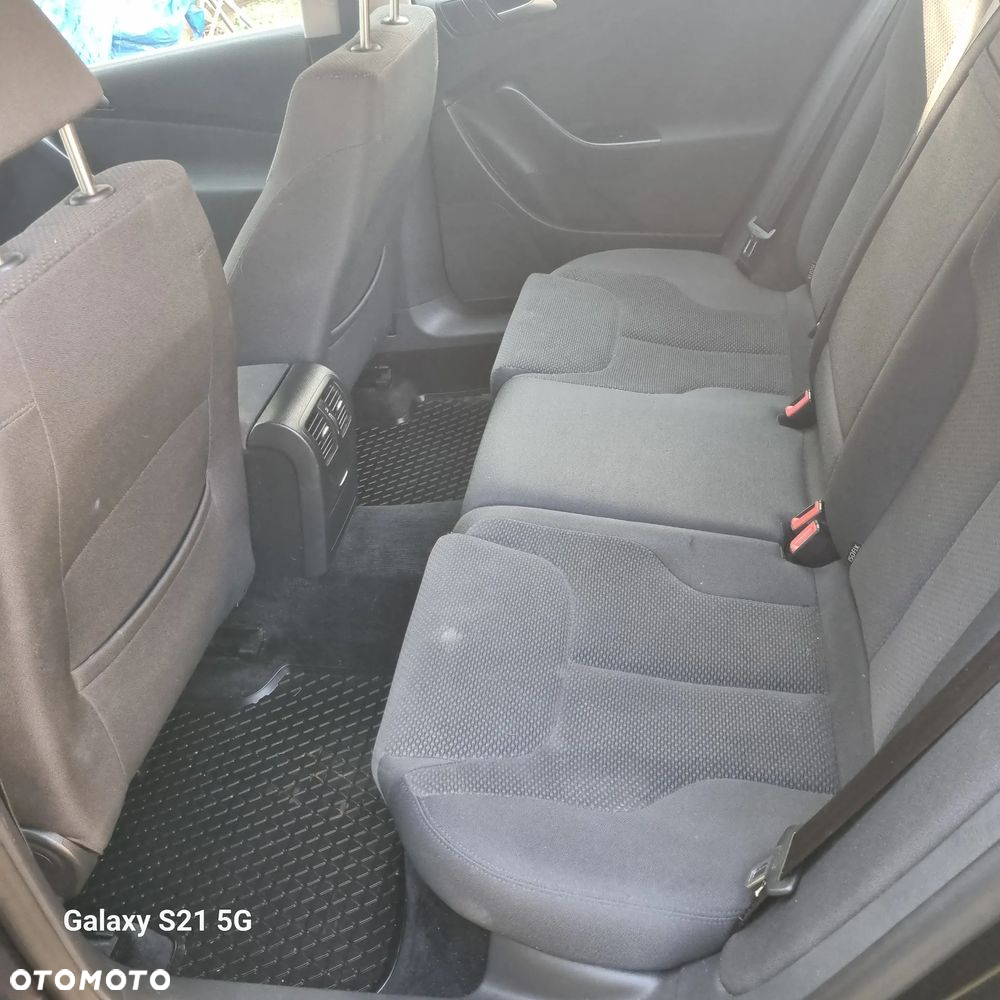 Volkswagen Passat 2.0 TDI Comfortline - 7